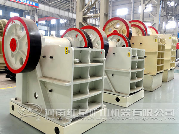 透輝石破碎機(jī) 透輝石破碎機(jī)