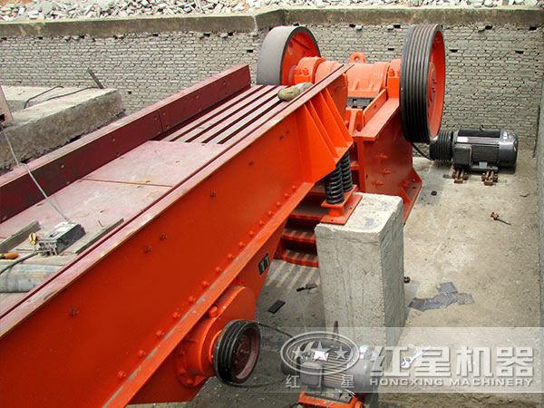 石料破碎生產線作業(yè)現場