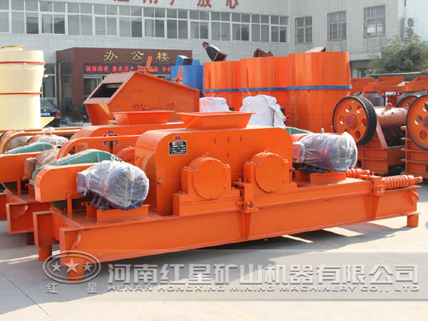 藍(lán)閃石對(duì)輥式破碎機(jī)價(jià)格