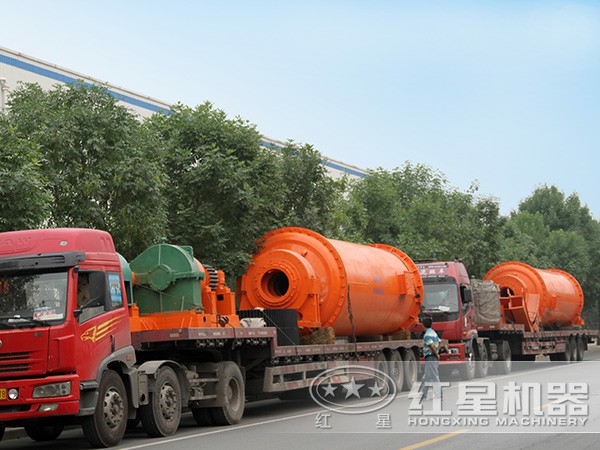 球磨機發(fā)貨現(xiàn)場 球磨機發(fā)貨現(xiàn)場