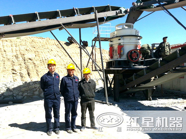 設(shè)備安裝現(xiàn)場(chǎng) 設(shè)備安裝現(xiàn)場(chǎng)