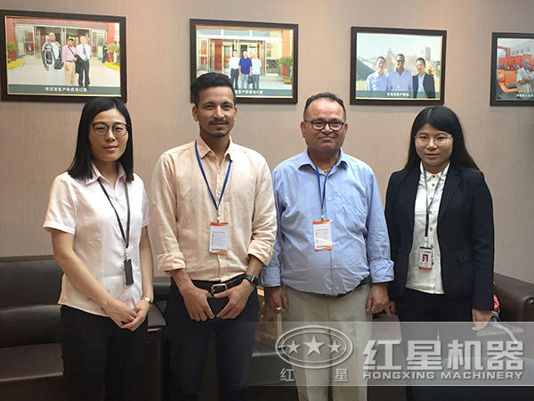 來廠咨詢、訂購設備的客戶