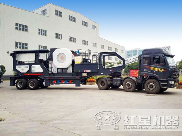 移動顎式破碎機發(fā)貨現(xiàn)場 移動顎式破碎機發(fā)貨現(xiàn)場