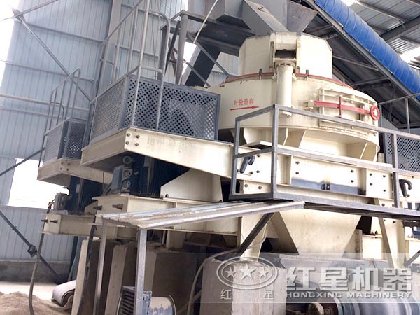 制砂機作業(yè)現場 制砂機作業(yè)現場