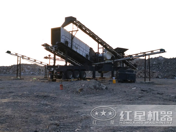 流動式建筑垃圾粉碎機生產現場 流動式建筑垃圾粉碎機生產現場