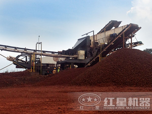 流動(dòng)破碎機(jī)現(xiàn)場(chǎng) 流動(dòng)破碎機(jī)現(xiàn)場(chǎng)