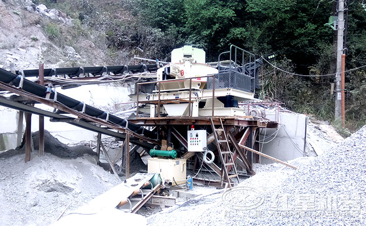大型制沙機(jī)客戶現(xiàn)場(chǎng) 大型制沙機(jī)客戶現(xiàn)場(chǎng)
