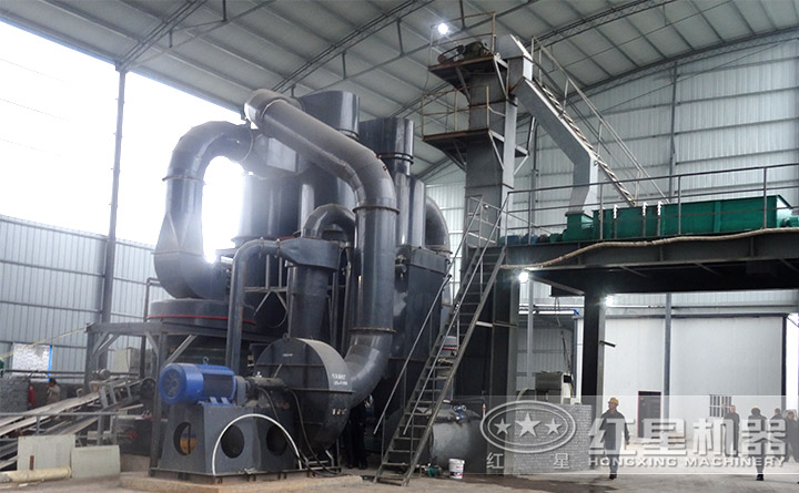 磨粉機現場 磨粉機現場