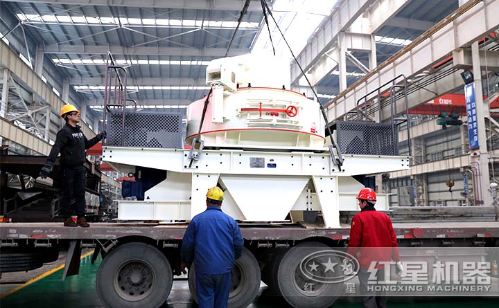 立軸沖擊式破碎機發(fā)貨現場 立軸沖擊式破碎機發(fā)貨現場