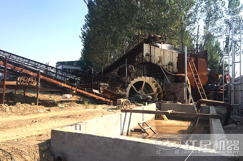 制砂、洗砂現場，污水沉淀，循環使用