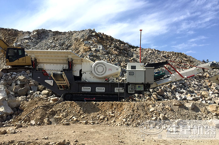 移動式破碎機作業現場 移動式破碎機作業現場