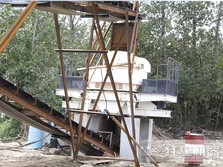 不同廠家生產(chǎn)的一小時產(chǎn)200噸的新型打砂設備價格不一樣 不同廠家生產(chǎn)的一小時產(chǎn)200噸的新型打砂設備價格不一樣