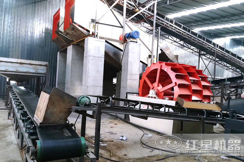 大型水輪式洗砂機(jī)客戶現(xiàn)場(chǎng)