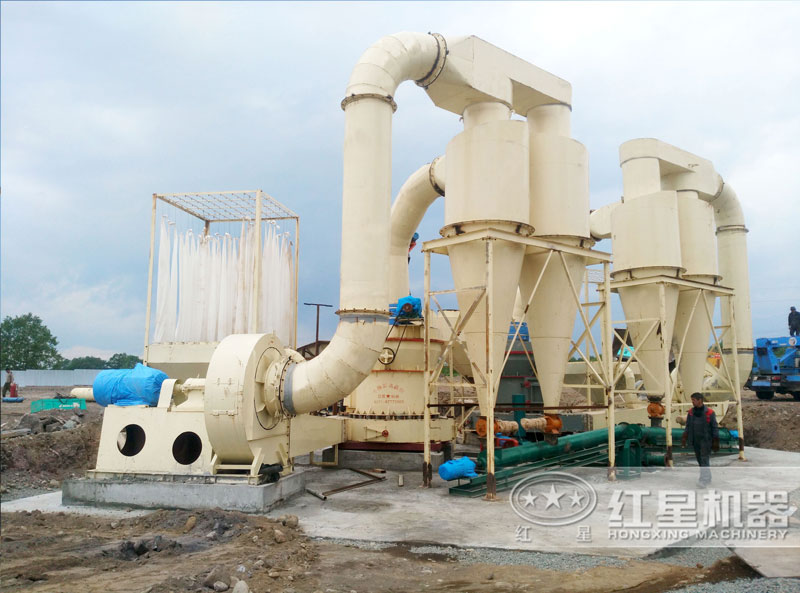 磨粉生產(chǎn)現(xiàn)場 磨粉生產(chǎn)現(xiàn)場